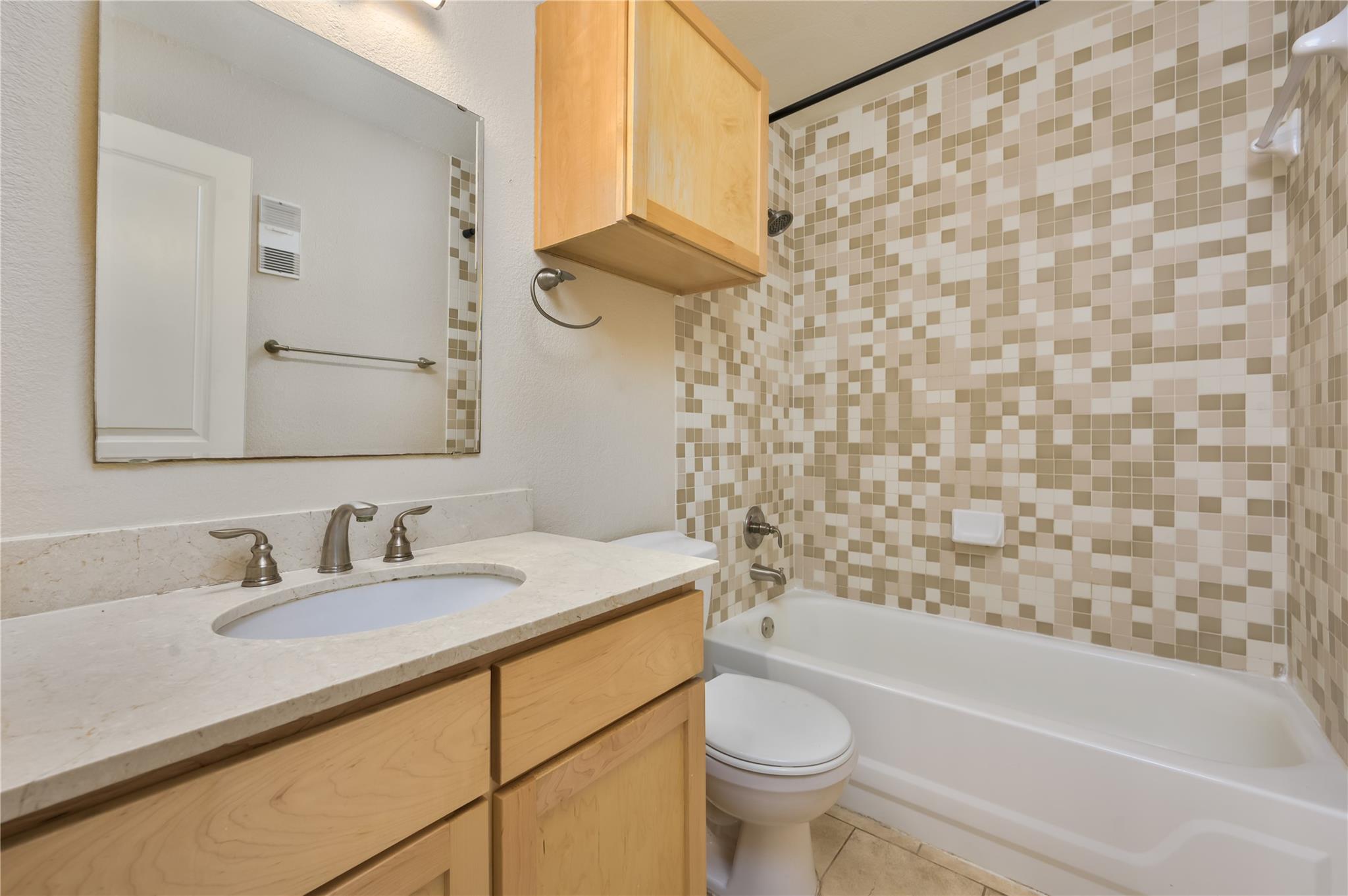 3204 Menchaca Rd # 105, Austin, TX 78704