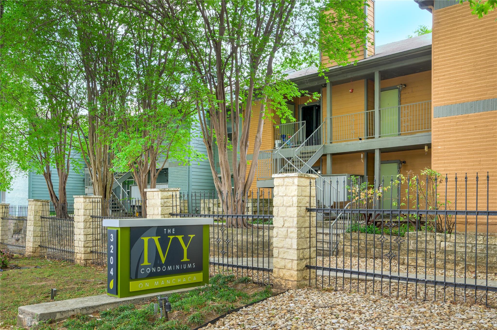 3204 Menchaca Rd # 105, Austin, TX 78704