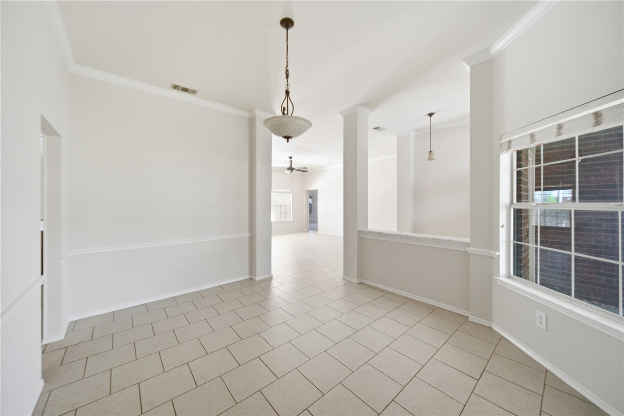 1014 Pine Creek Dr, Pflugerville, TX 78660