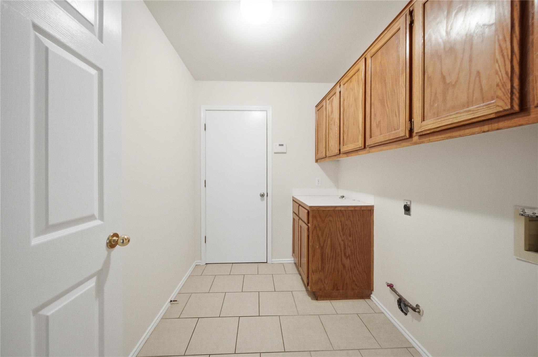 1014 Pine Creek Dr, Pflugerville, TX 78660