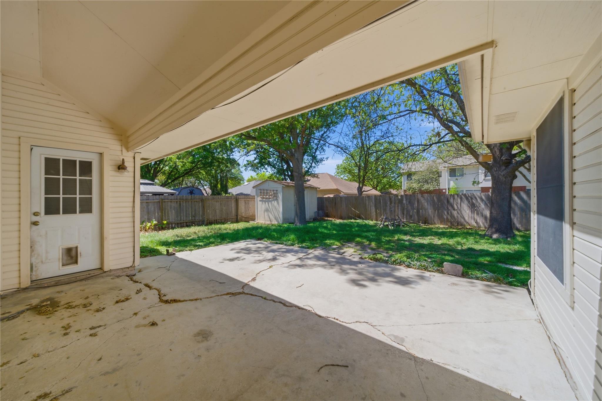 1014 Pine Creek Dr, Pflugerville, TX 78660