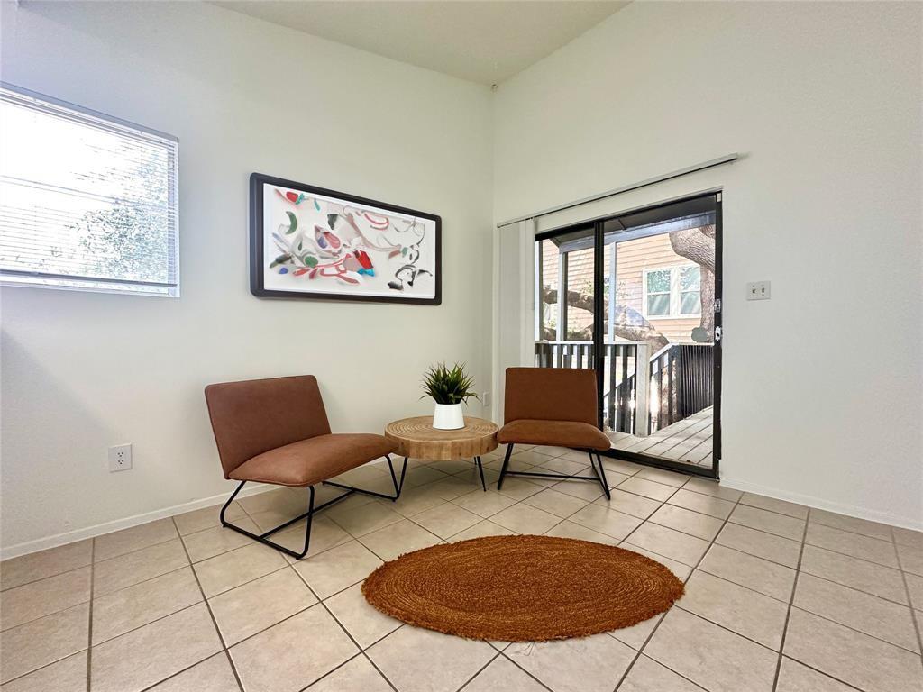 2410 Longview St # D-102, Austin, TX 78705