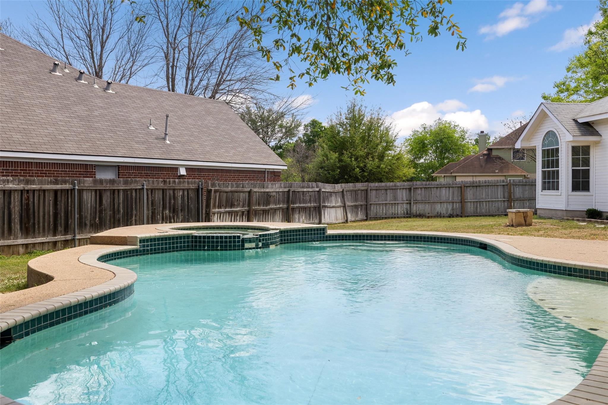 500 Settlers Valley Dr, Pflugerville, TX 78660