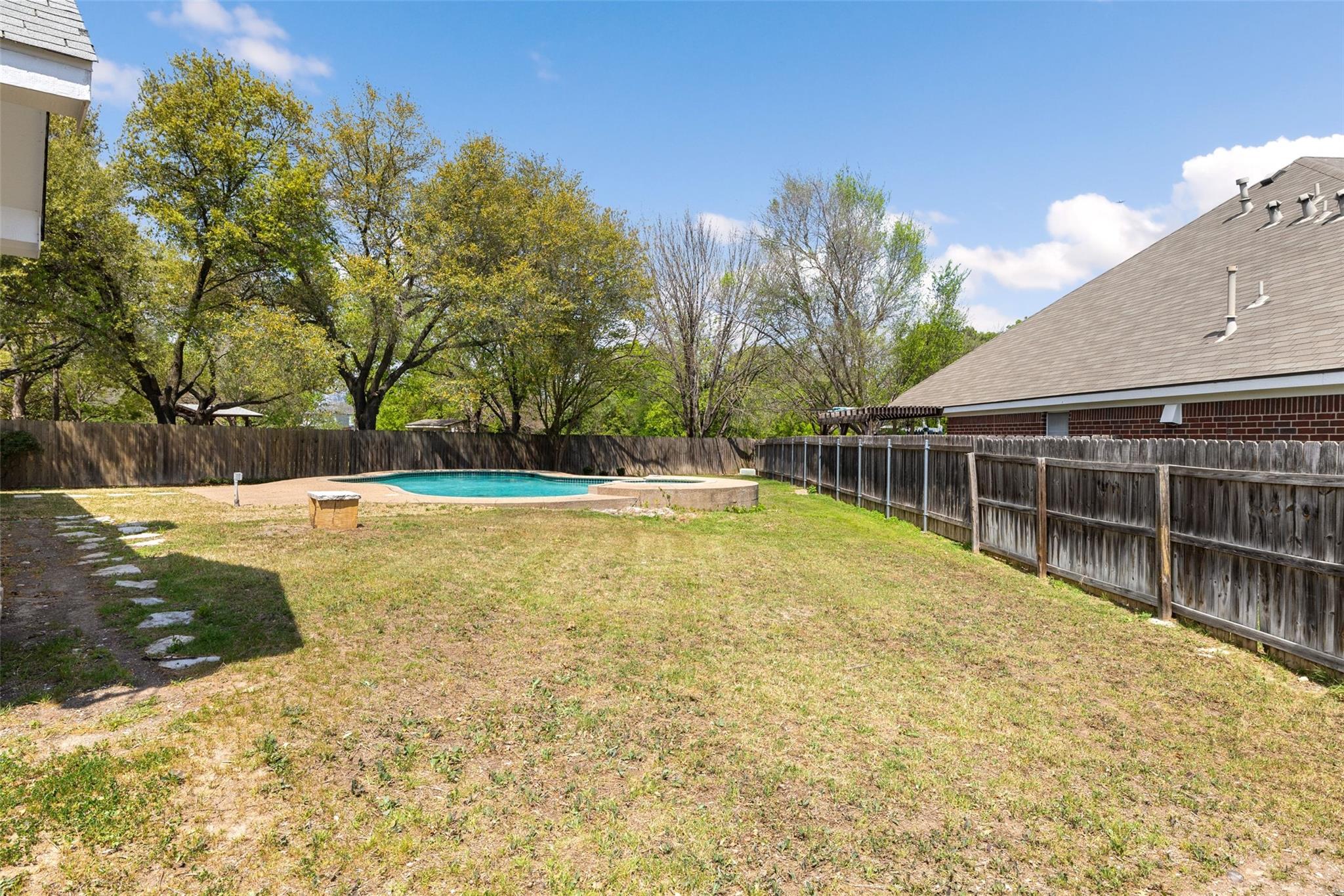 500 Settlers Valley Dr, Pflugerville, TX 78660