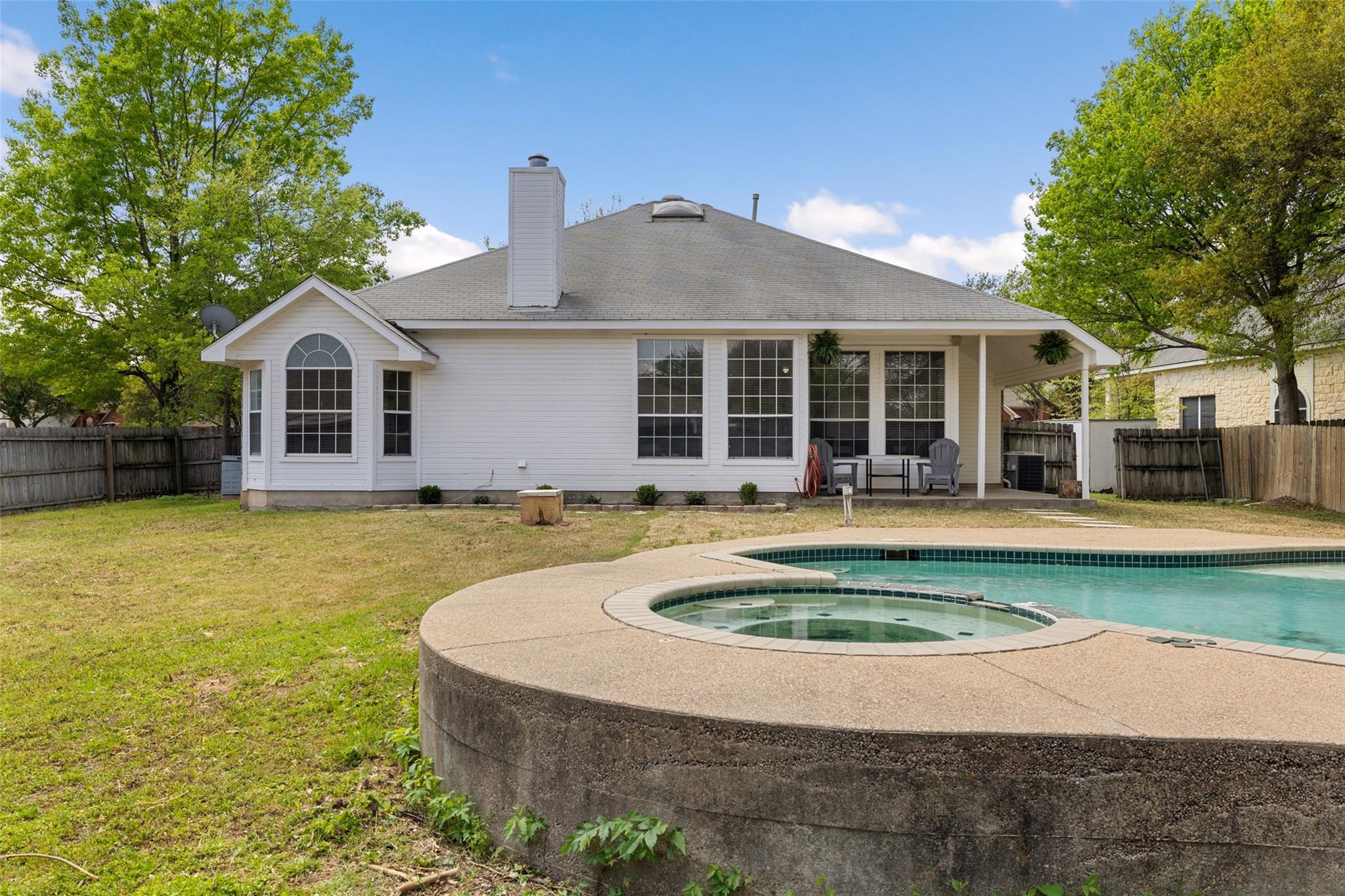 500 Settlers Valley Dr, Pflugerville, TX 78660