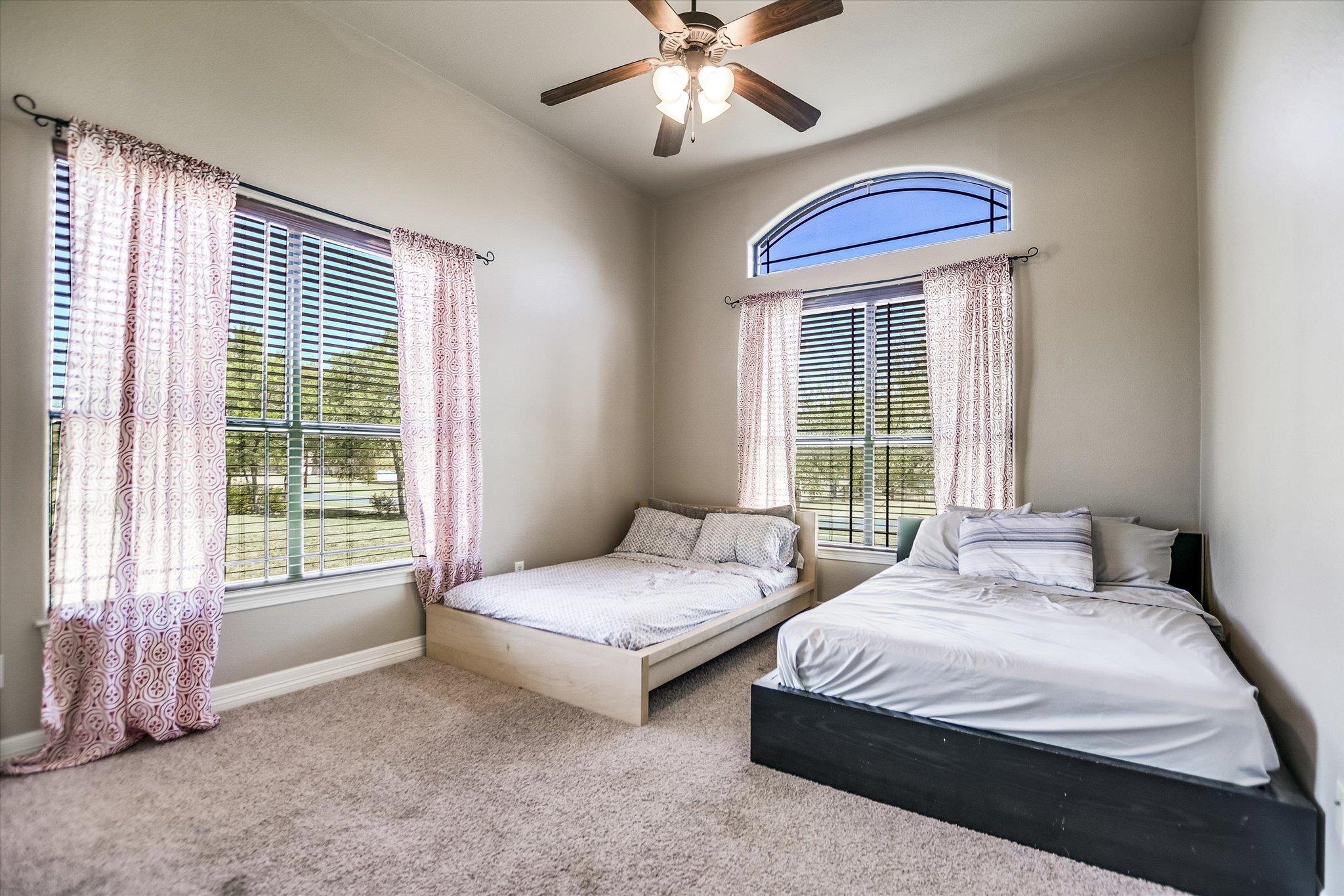 109 Kendra Dr, Liberty Hill, TX 78642