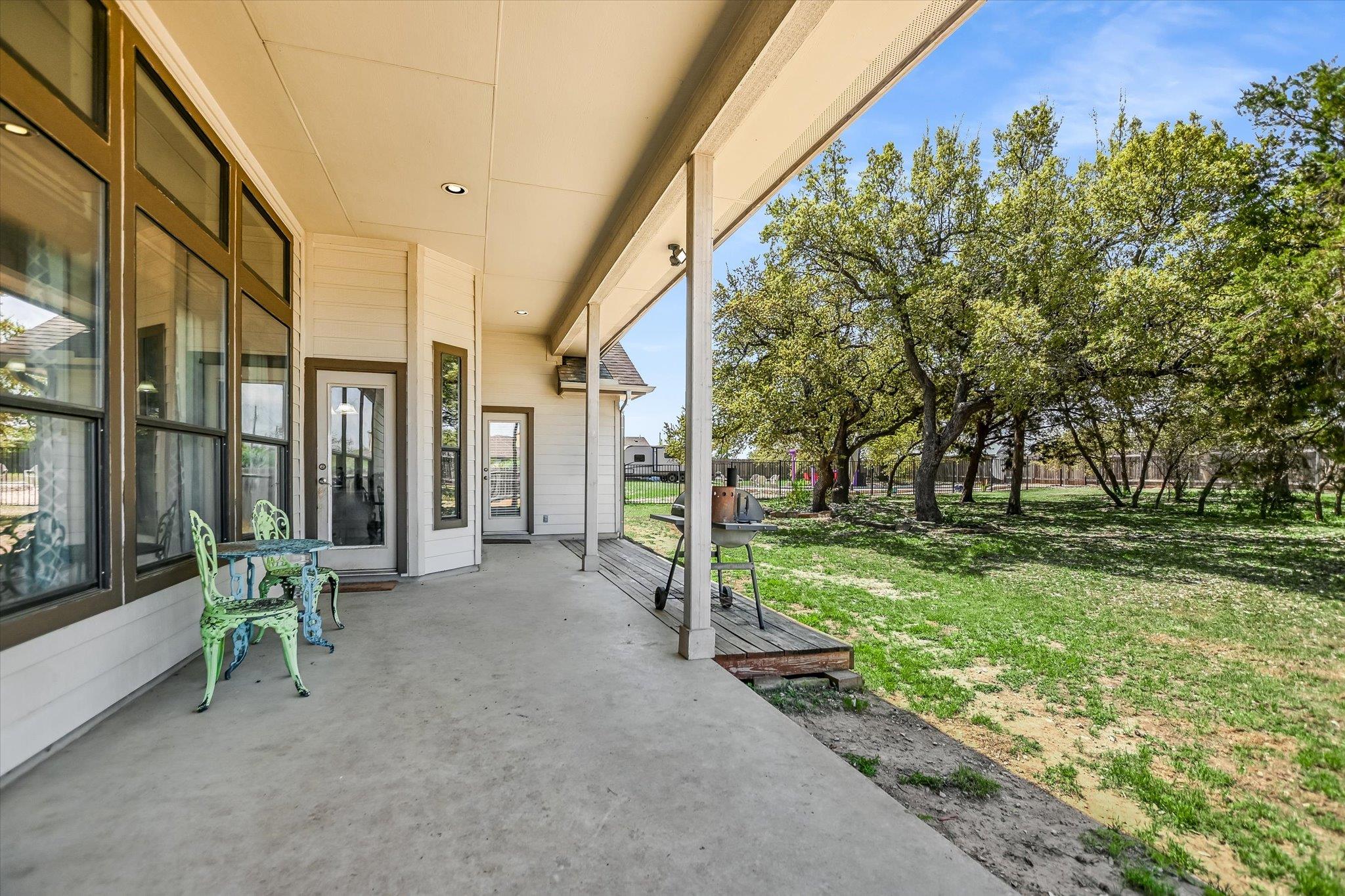 109 Kendra Dr, Liberty Hill, TX 78642