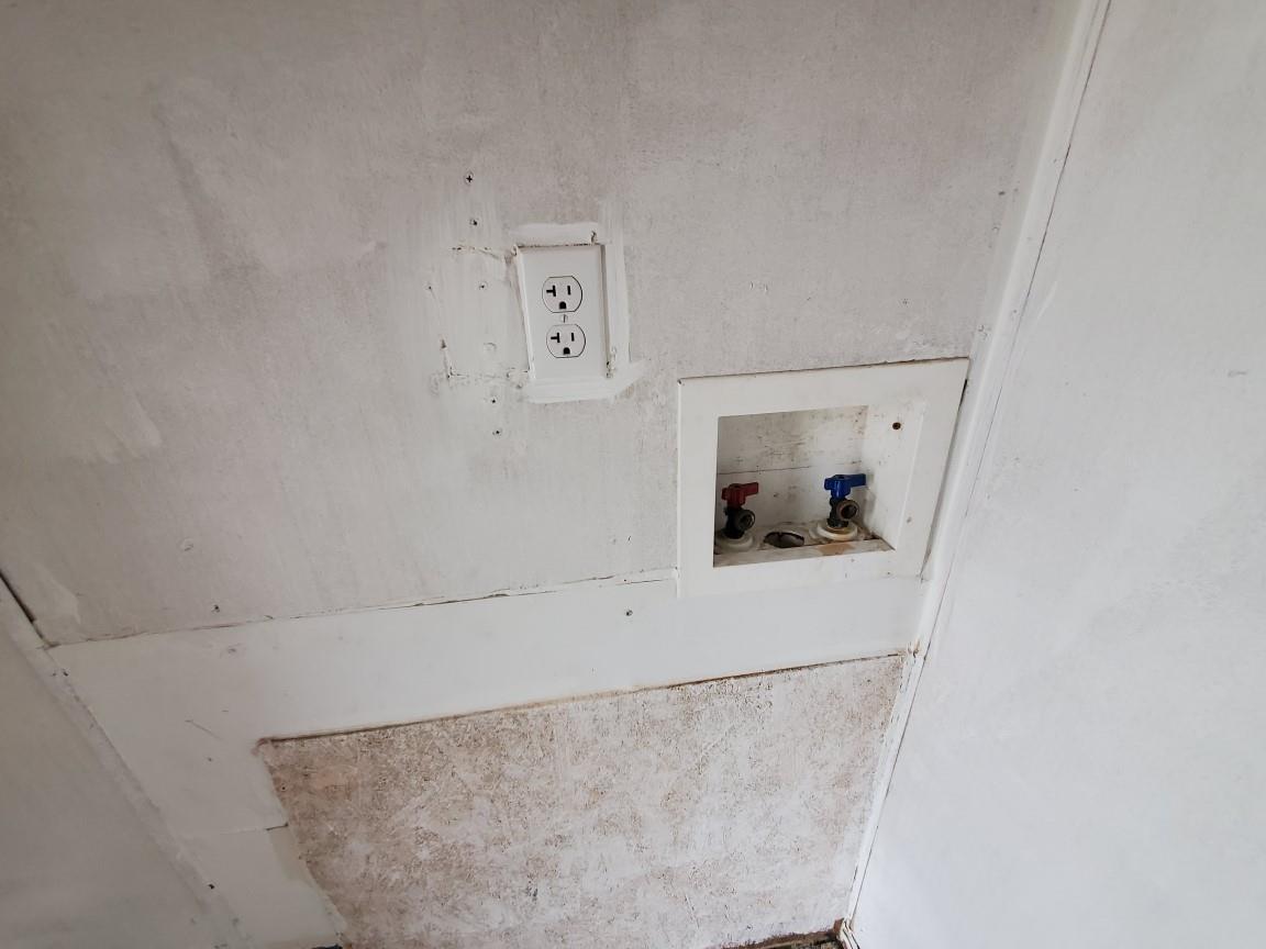 15107 Pearce Ln #H, Del Valle, TX 78617