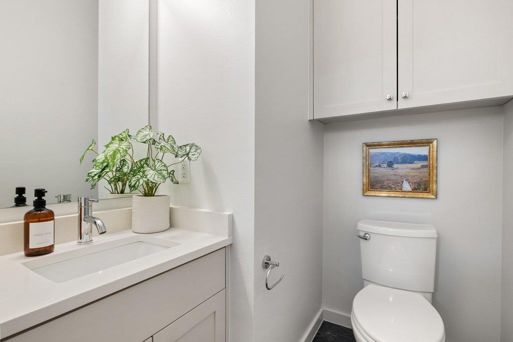 1605 Willow St # A, Austin, TX 78702