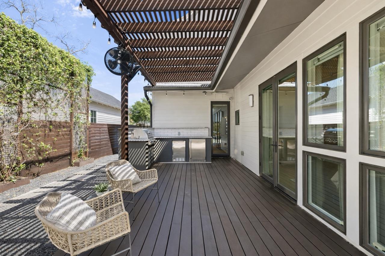 1605 Willow St # A, Austin, TX 78702