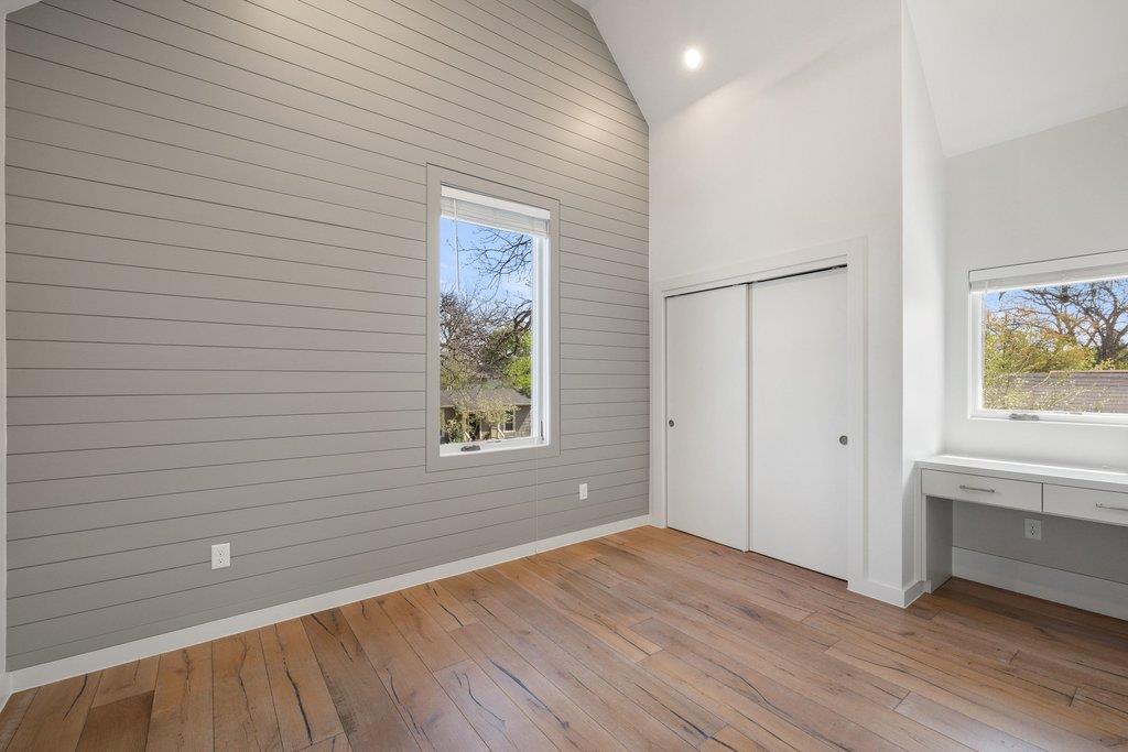 1605 Willow St # A, Austin, TX 78702