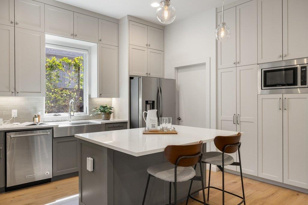 1605 Willow St # A, Austin, TX 78702