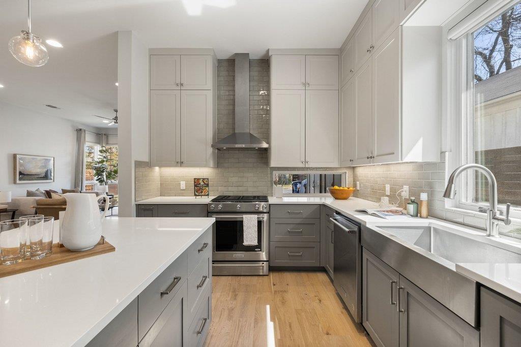 1605 Willow St # A, Austin, TX 78702