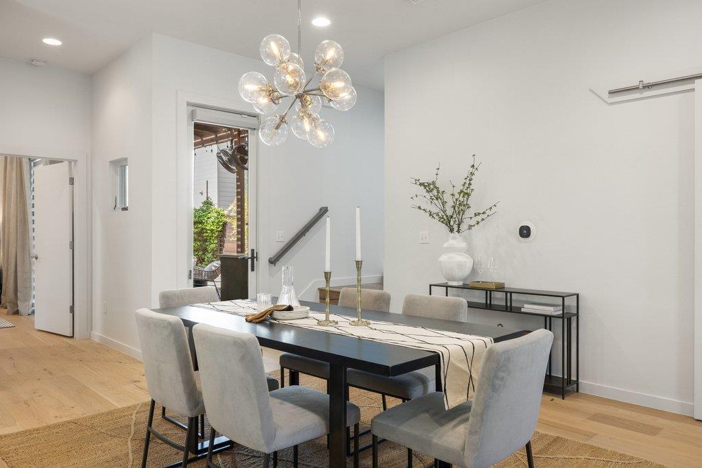 1605 Willow St # A, Austin, TX 78702