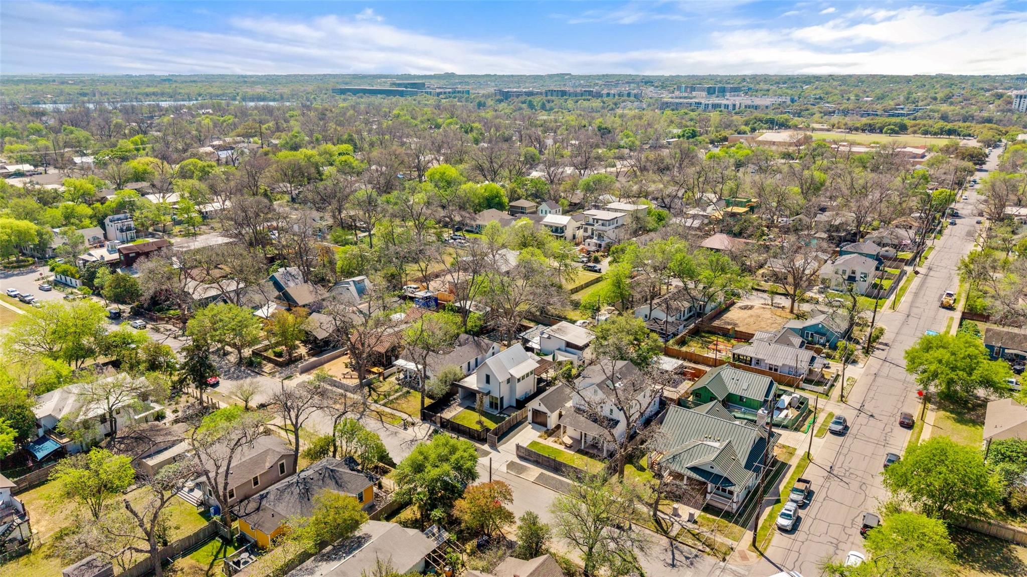 1605 Willow St # A, Austin, TX 78702