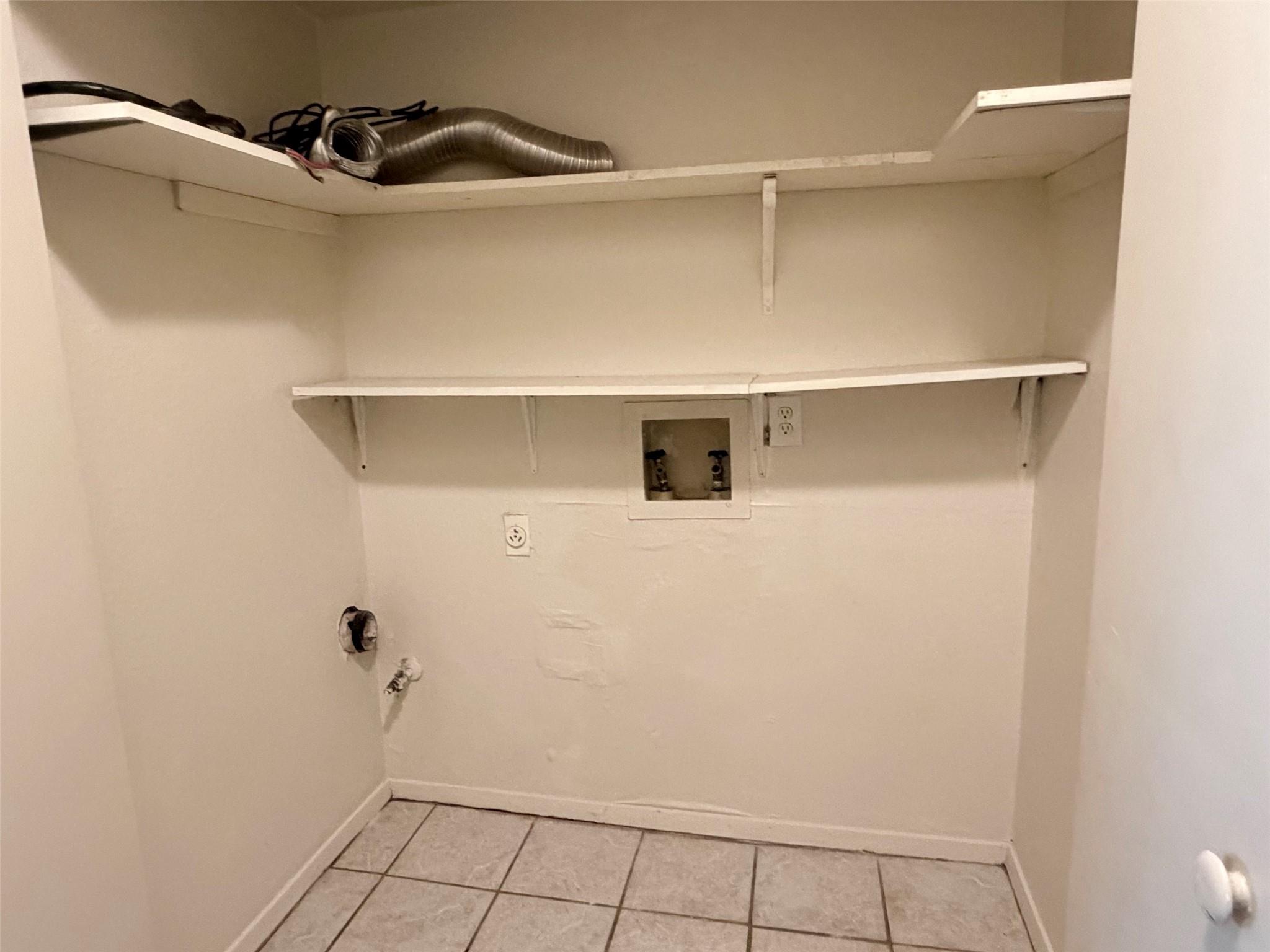 410 LINDEN St # B, Bastrop, TX 78602