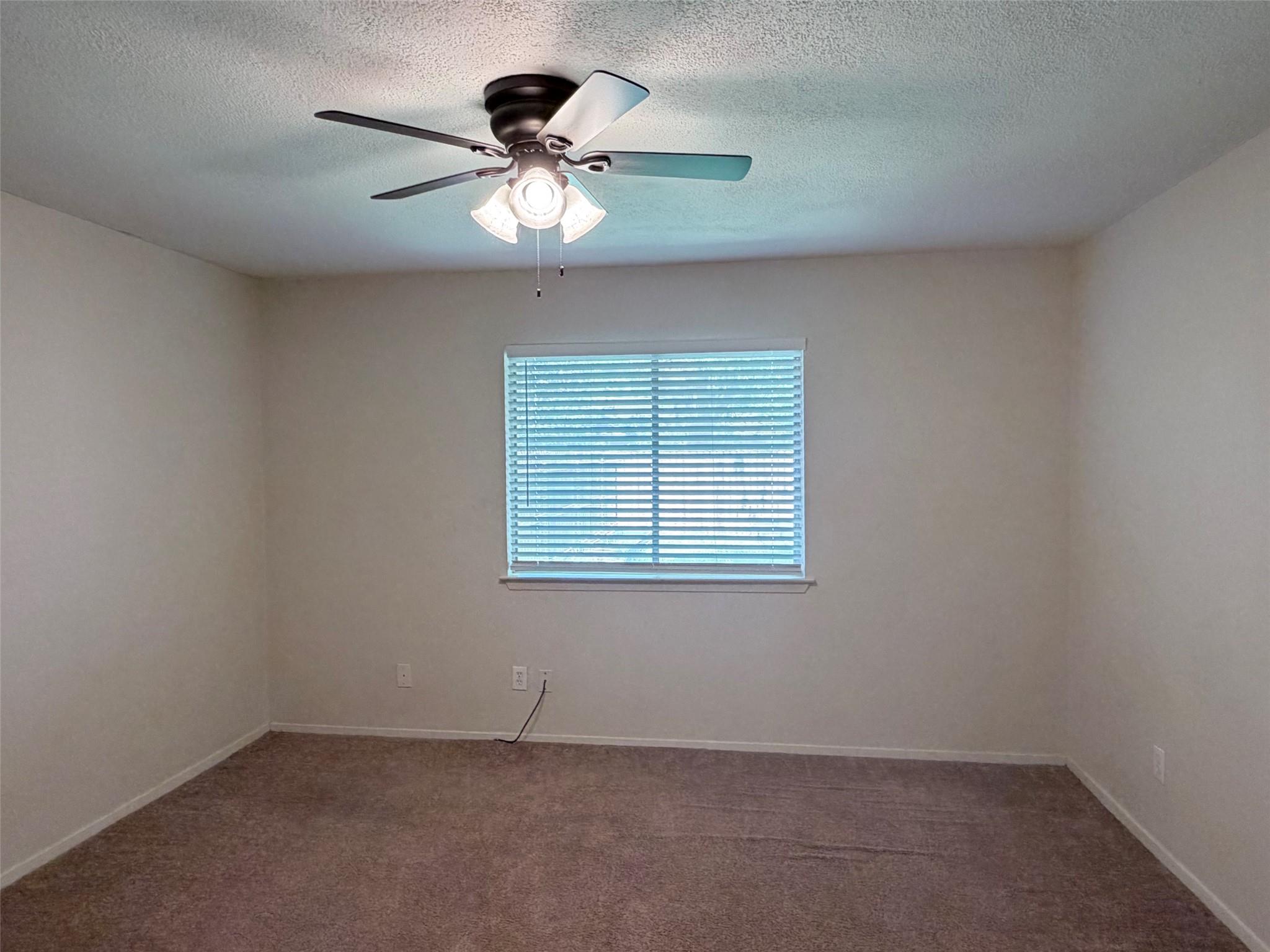 410 LINDEN St # B, Bastrop, TX 78602