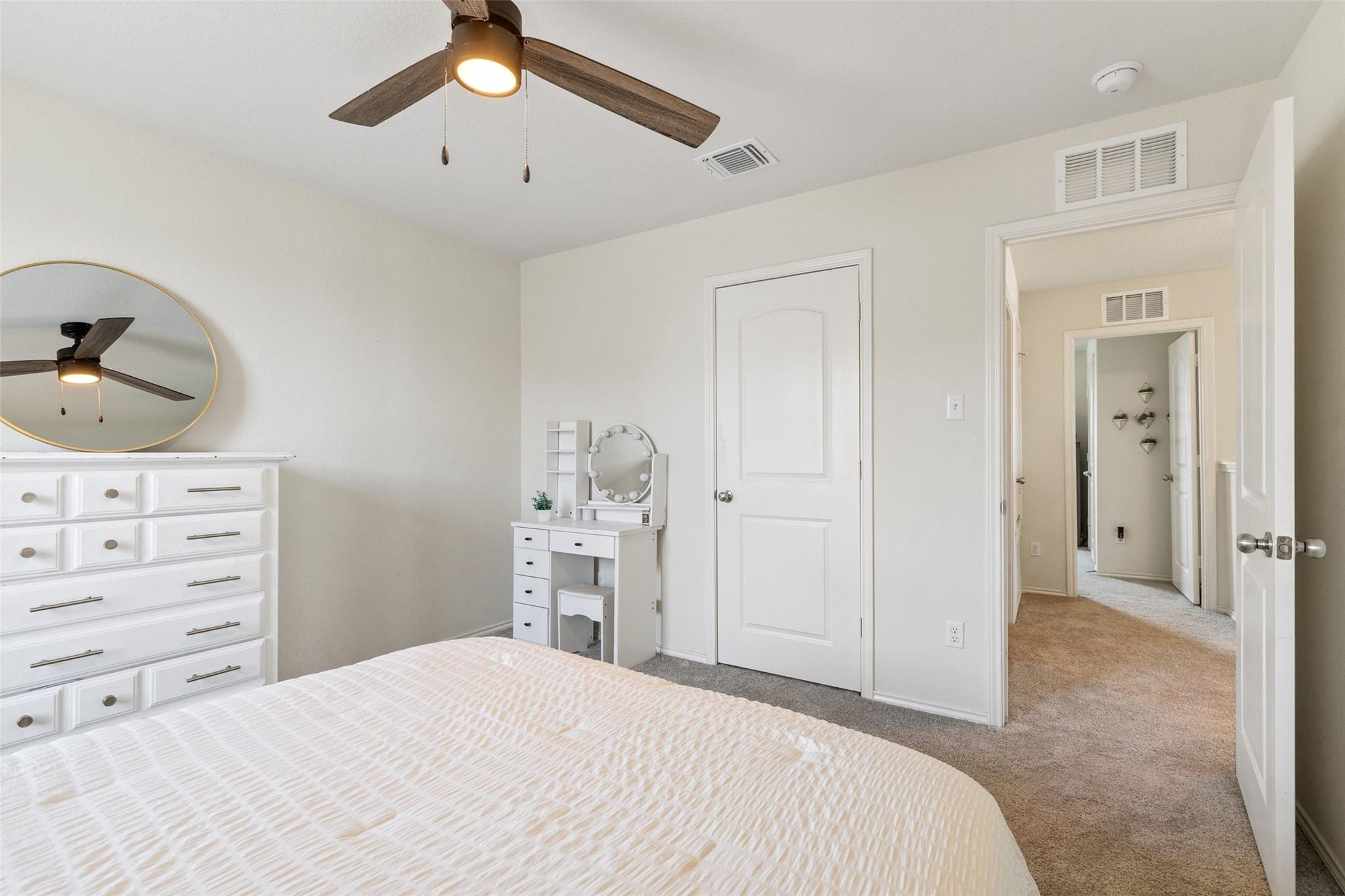 290 Bayberry Cir, Buda, TX 78610