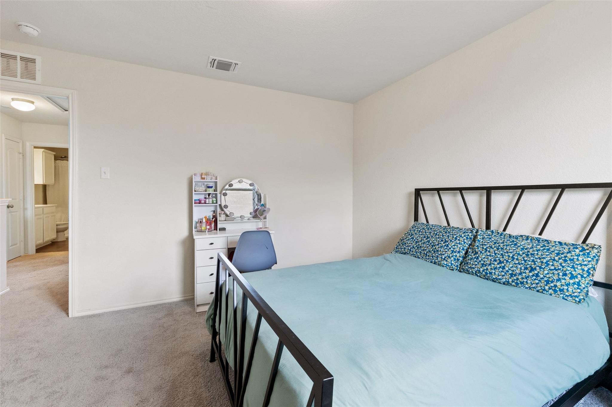 290 Bayberry Cir, Buda, TX 78610