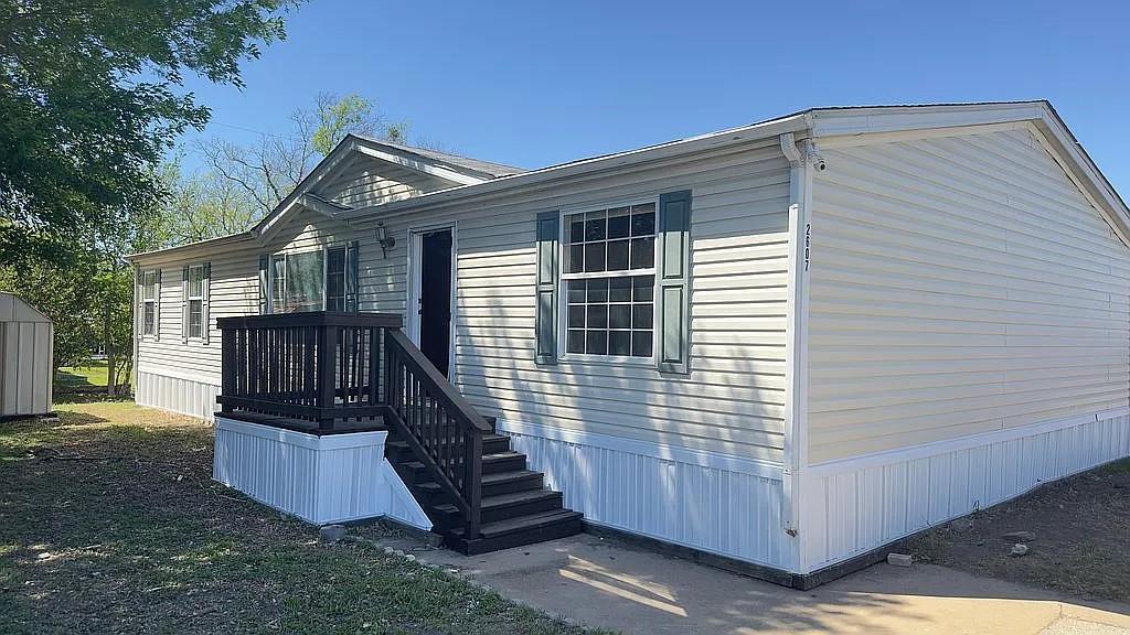 2607 George St, Round Rock, TX 78681