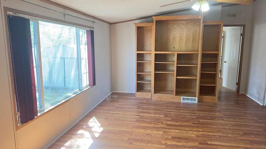 2607 George St, Round Rock, TX 78681