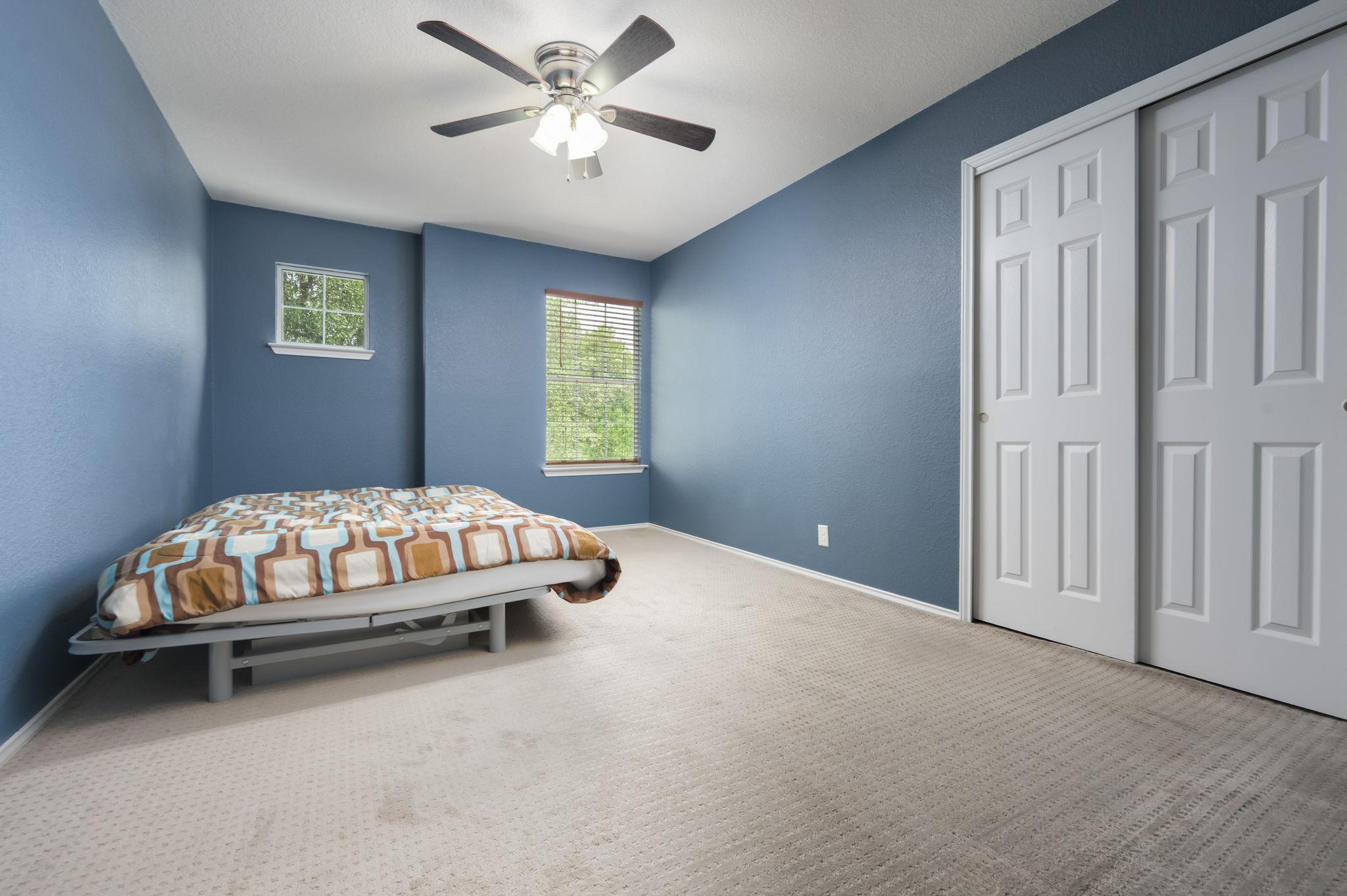 207 Presidio Dr, Leander, TX 78641