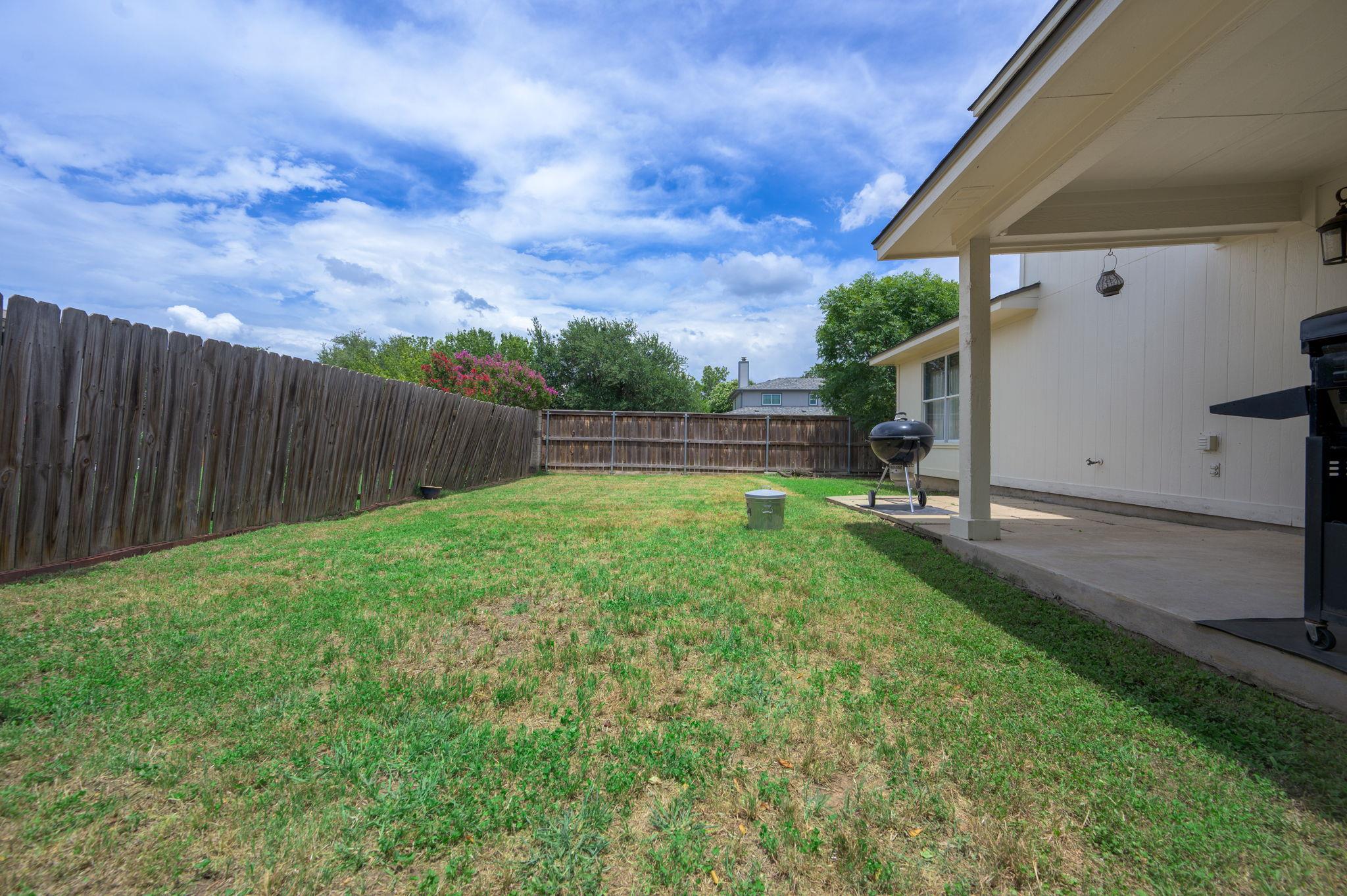 207 Presidio Dr, Leander, TX 78641