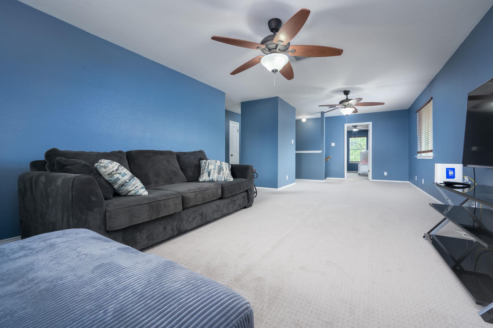 207 Presidio Dr, Leander, TX 78641