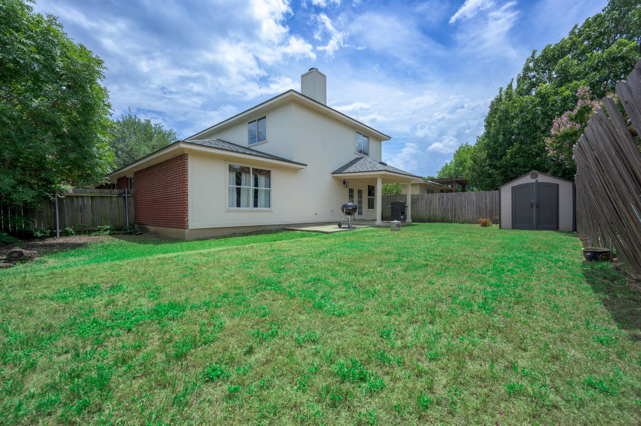 207 Presidio Dr, Leander, TX 78641