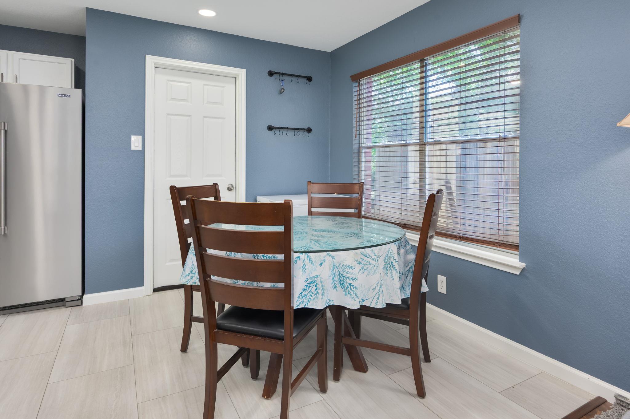 207 Presidio Dr, Leander, TX 78641