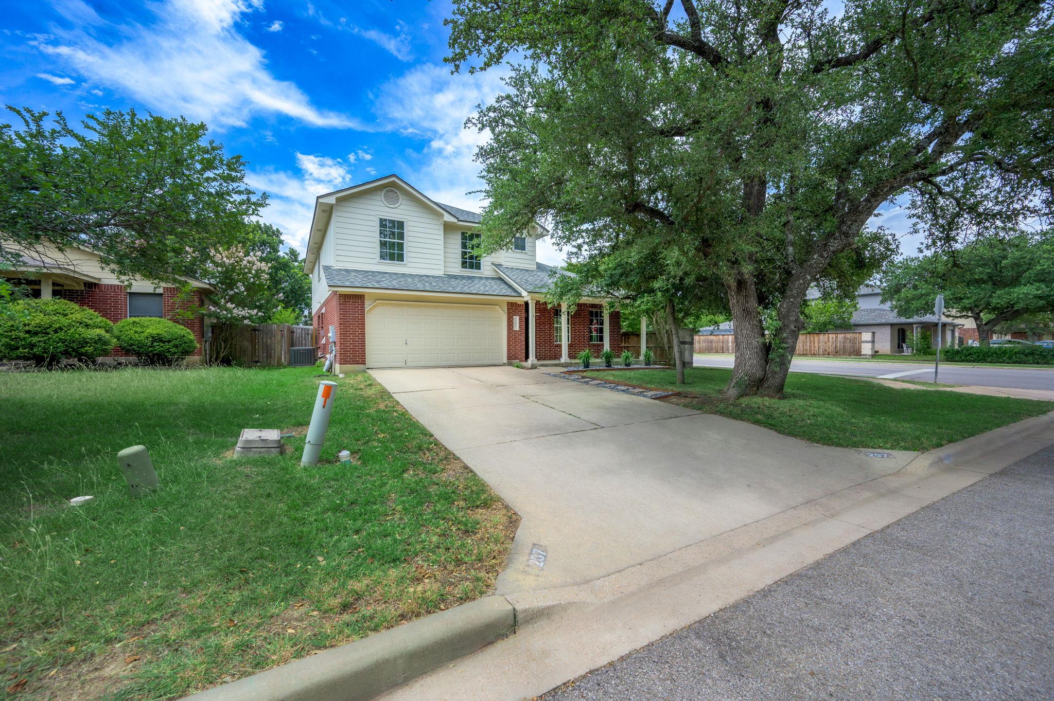 207 Presidio Dr, Leander, TX 78641