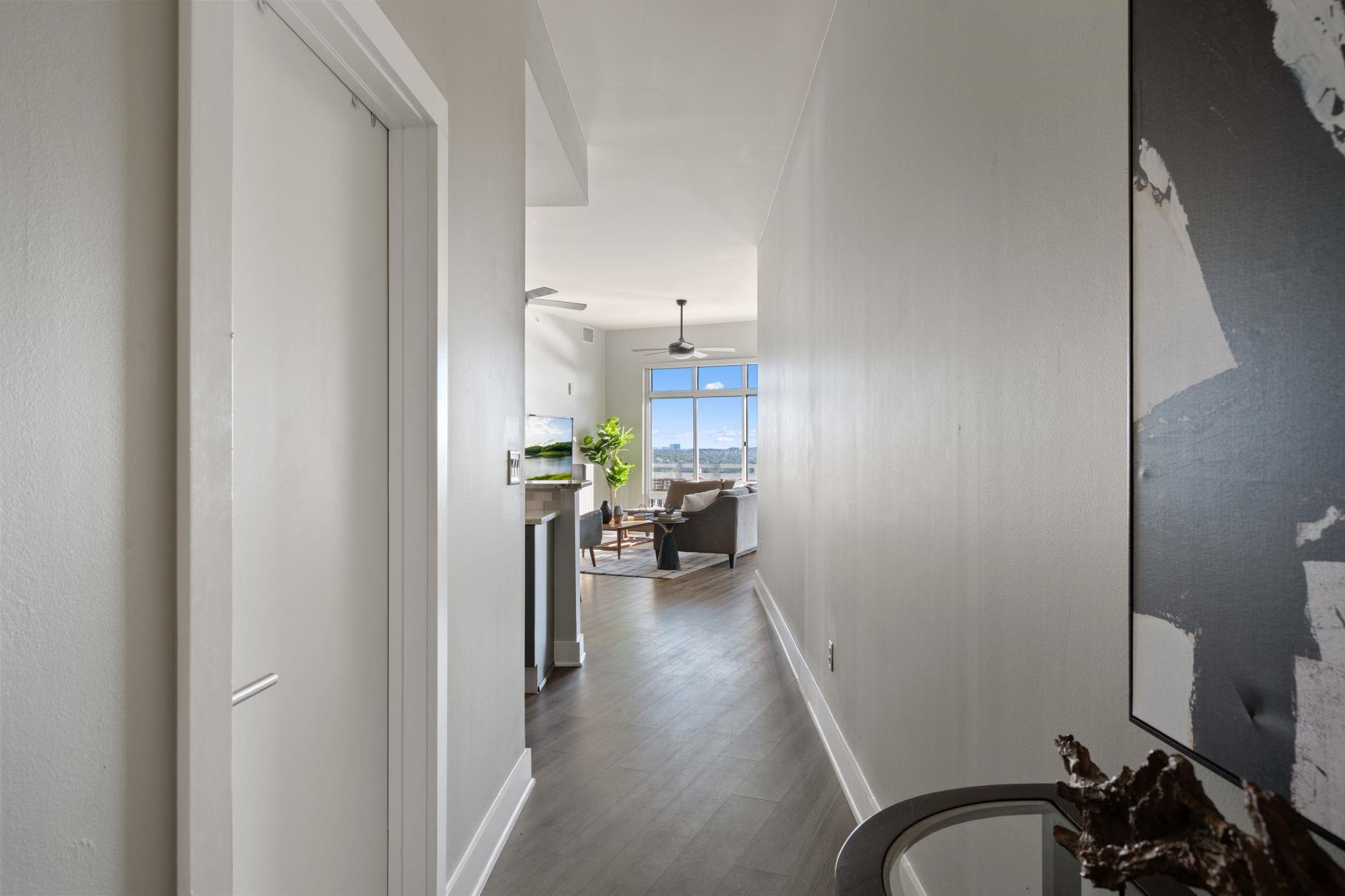 603 Davis St # 2009, Austin, TX 78701