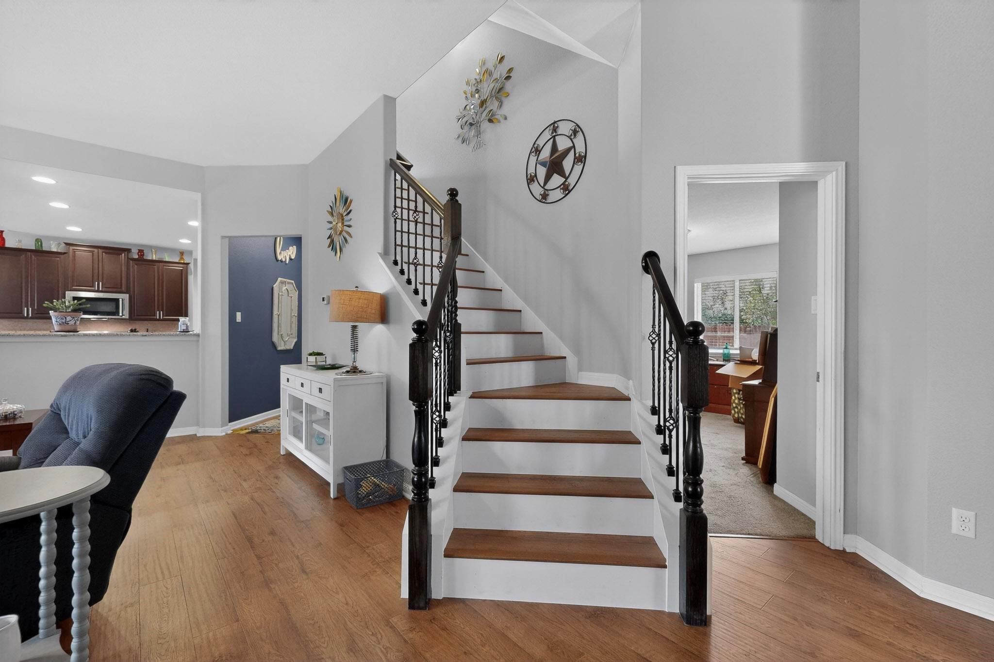 296 Still Hollow Crk, Buda, TX 78610