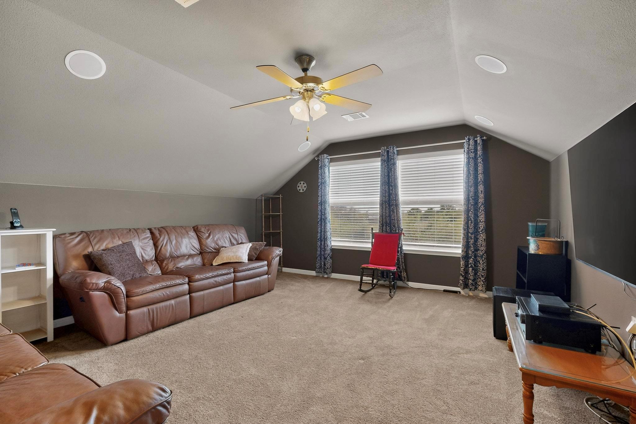 296 Still Hollow Crk, Buda, TX 78610