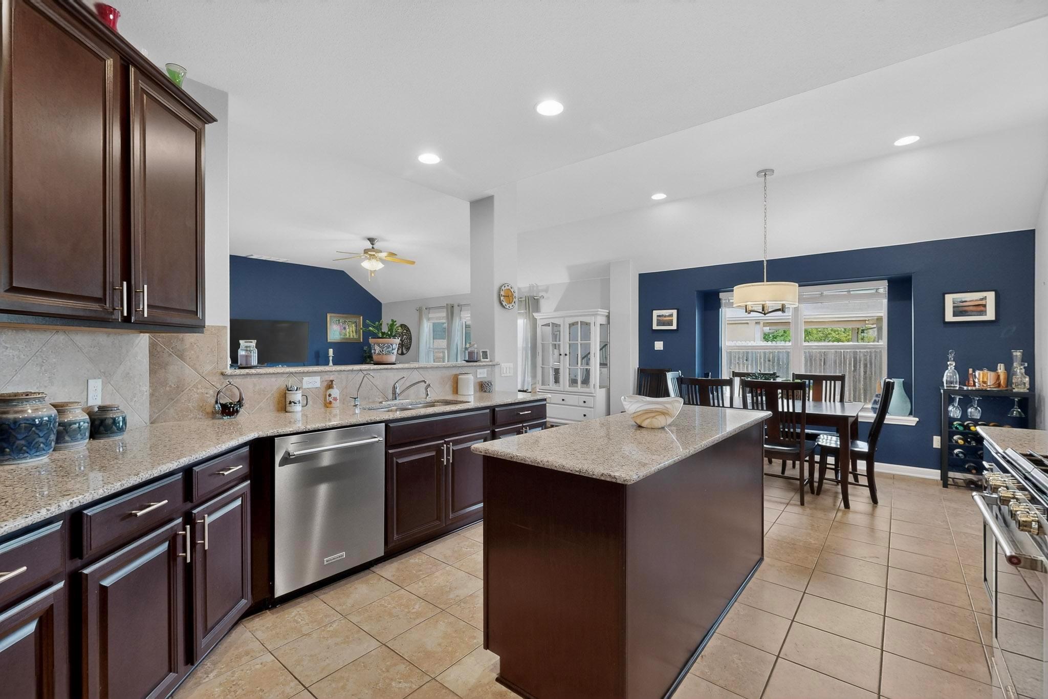 296 Still Hollow Crk, Buda, TX 78610