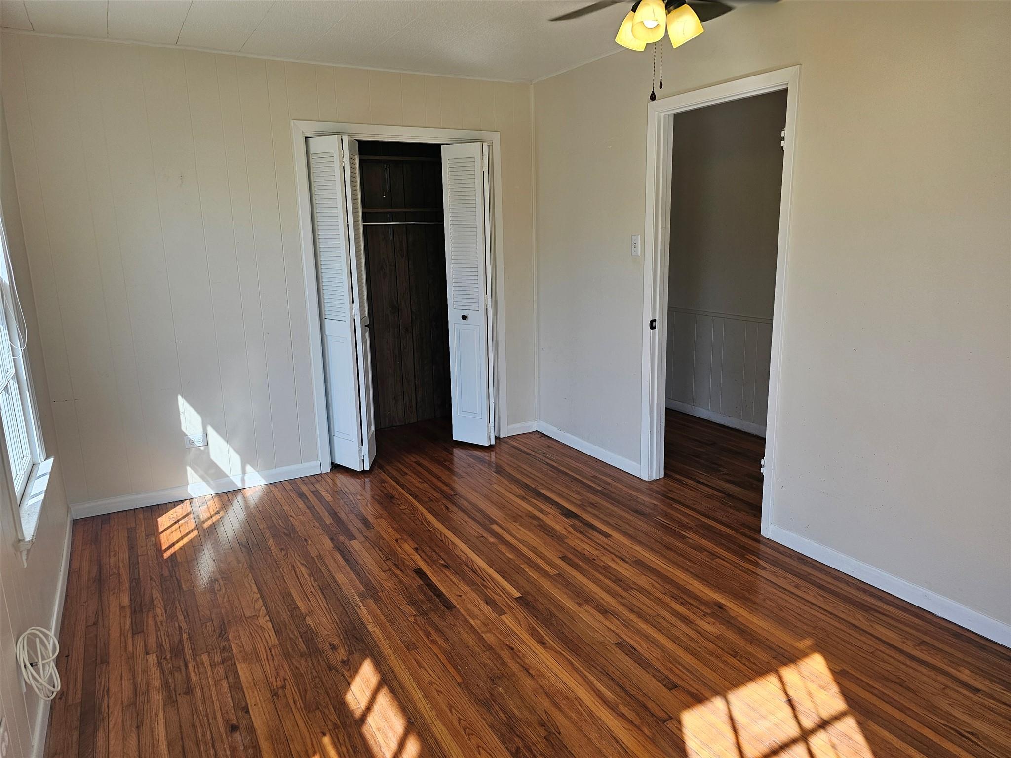 503 W 12th St, Taylor, TX 76574