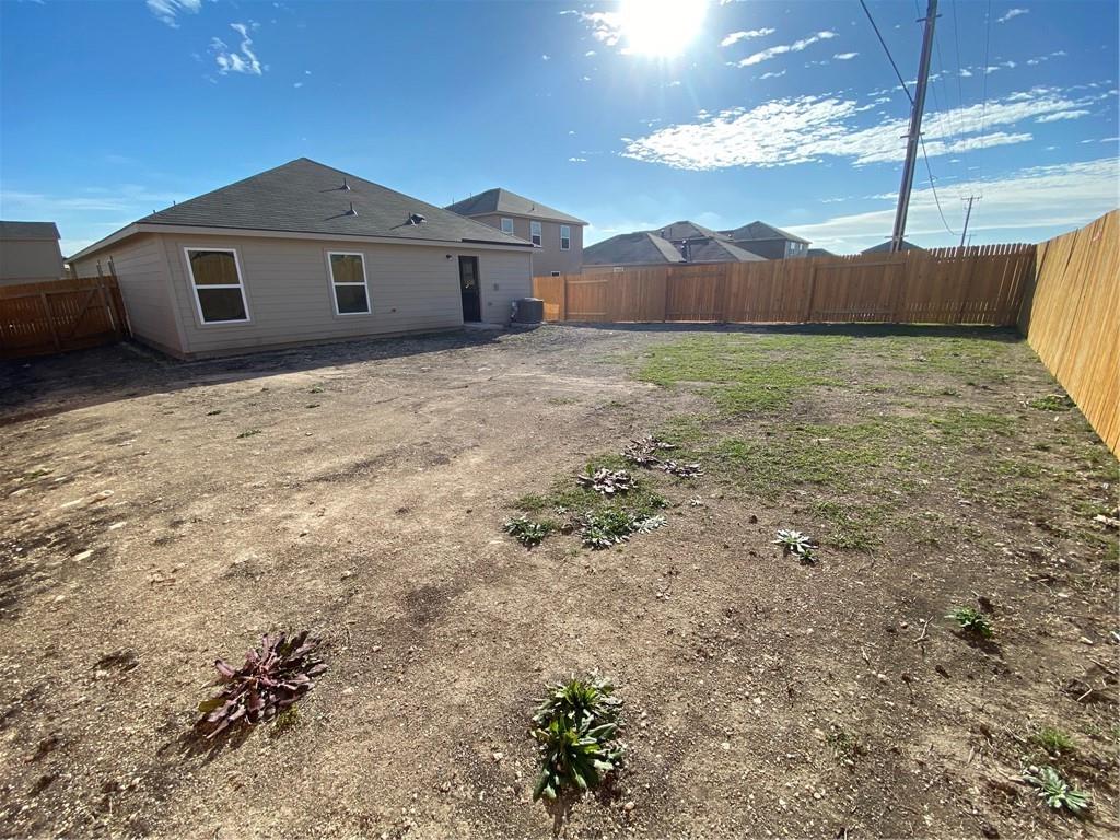 401 Hyacinth Way, Jarrell, TX 76537