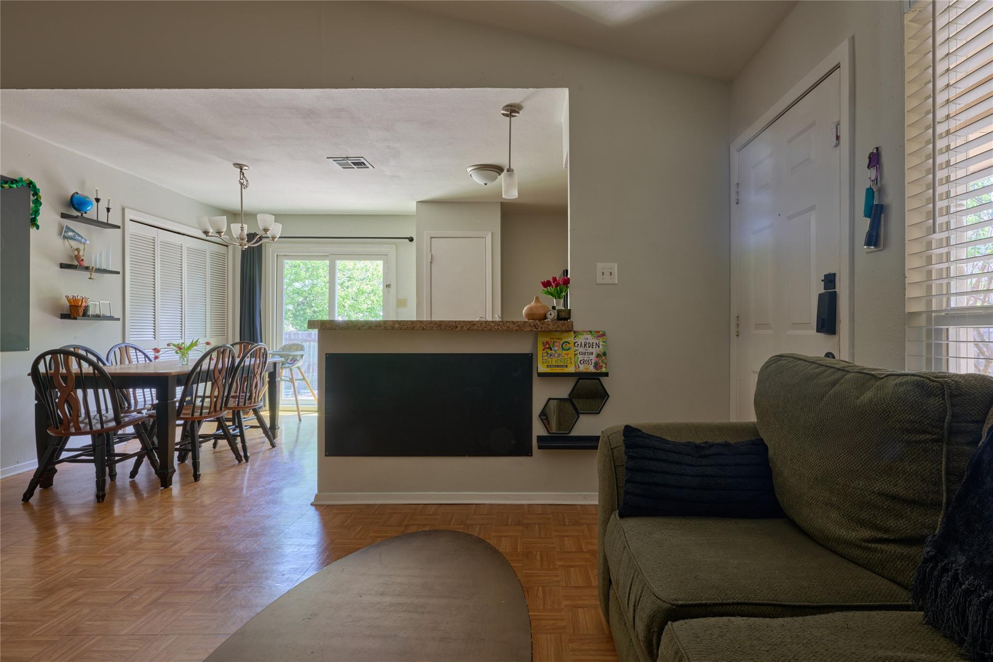 2003 Old West Pl, Round Rock, TX 78681