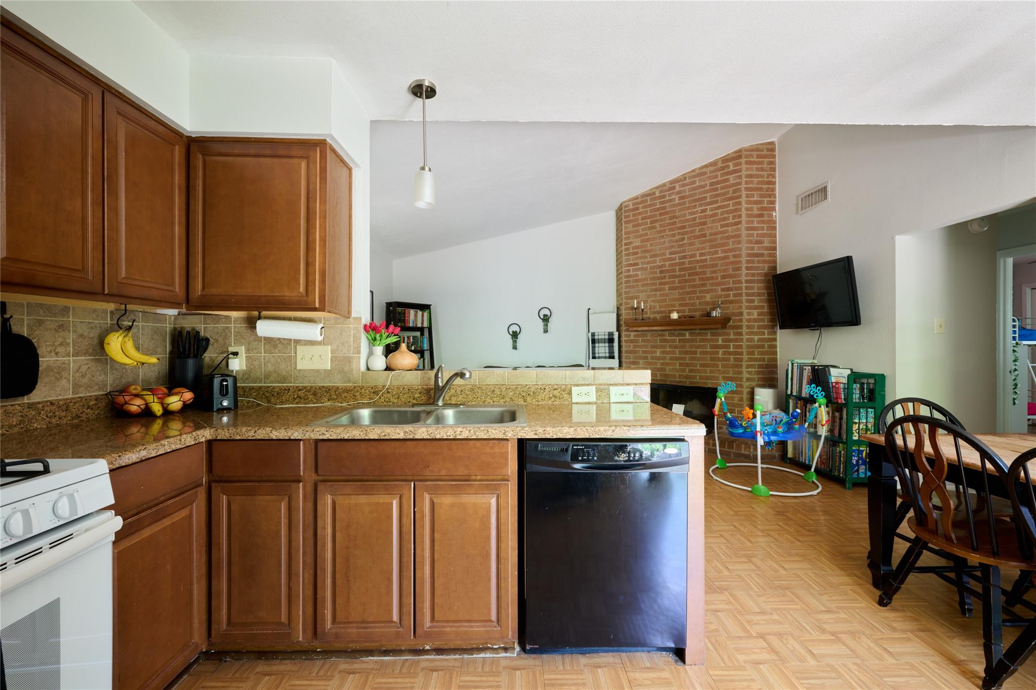 2003 Old West Pl, Round Rock, TX 78681