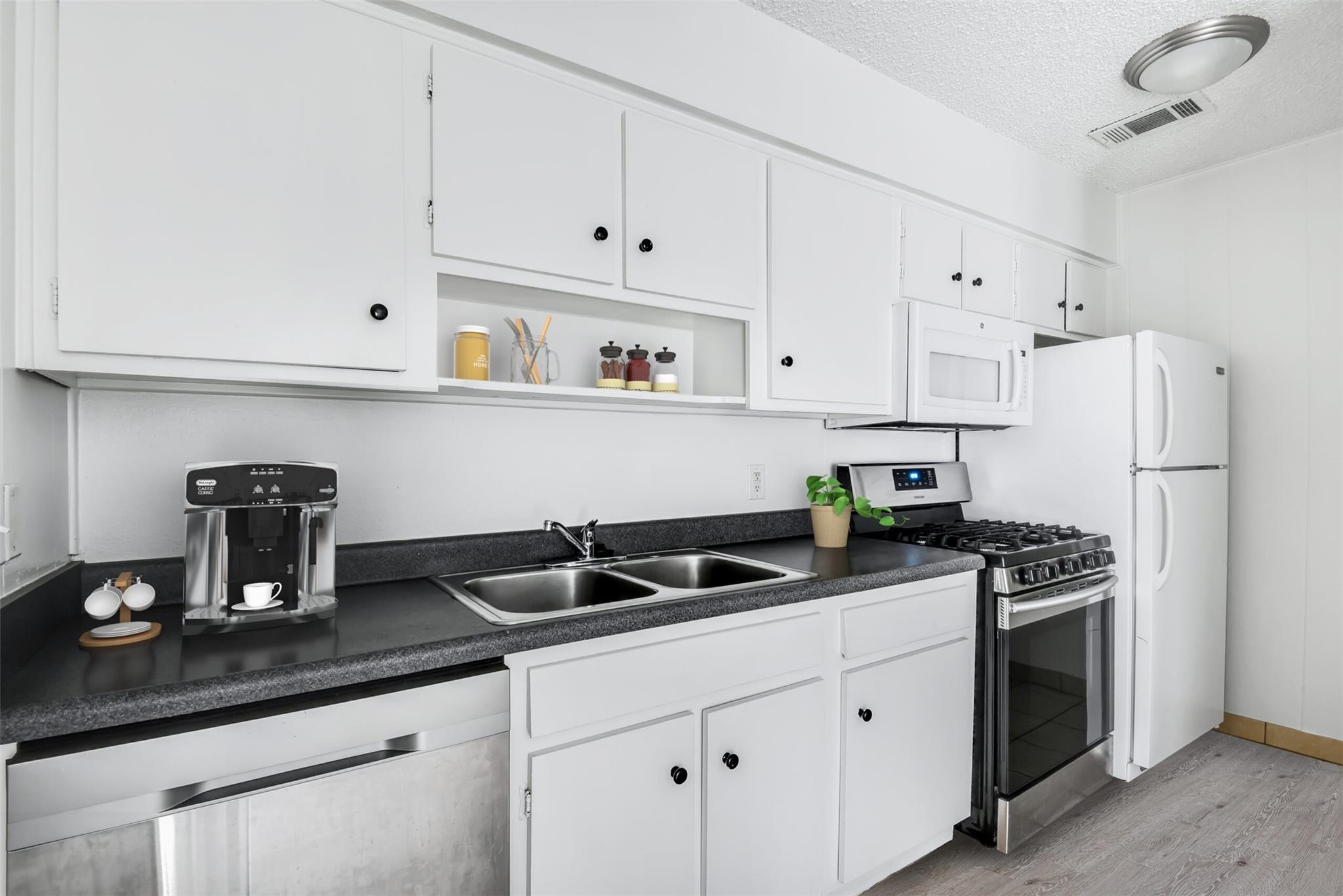 1302 W 24th St # A-308, Austin, TX 78705