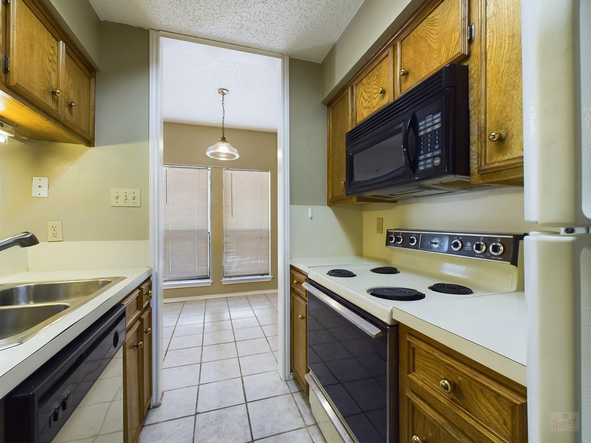 2706 Salado St # 206, Austin, TX 78705