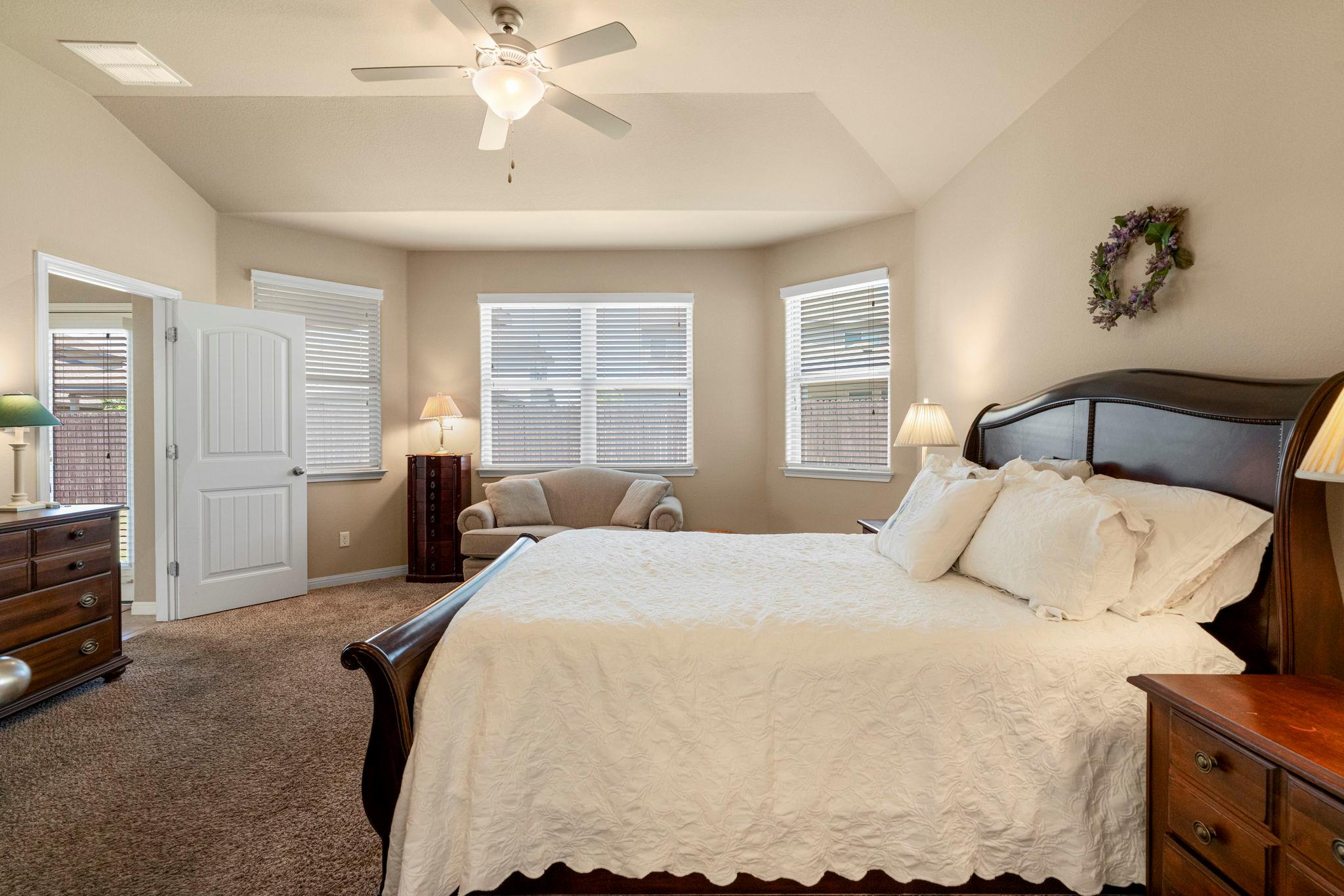 140 Brockston Dr, Buda, TX 78610