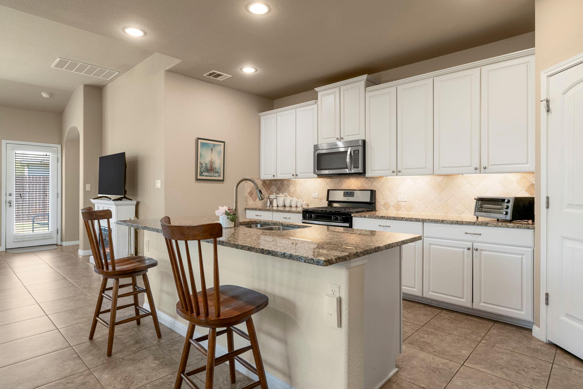 140 Brockston Dr, Buda, TX 78610