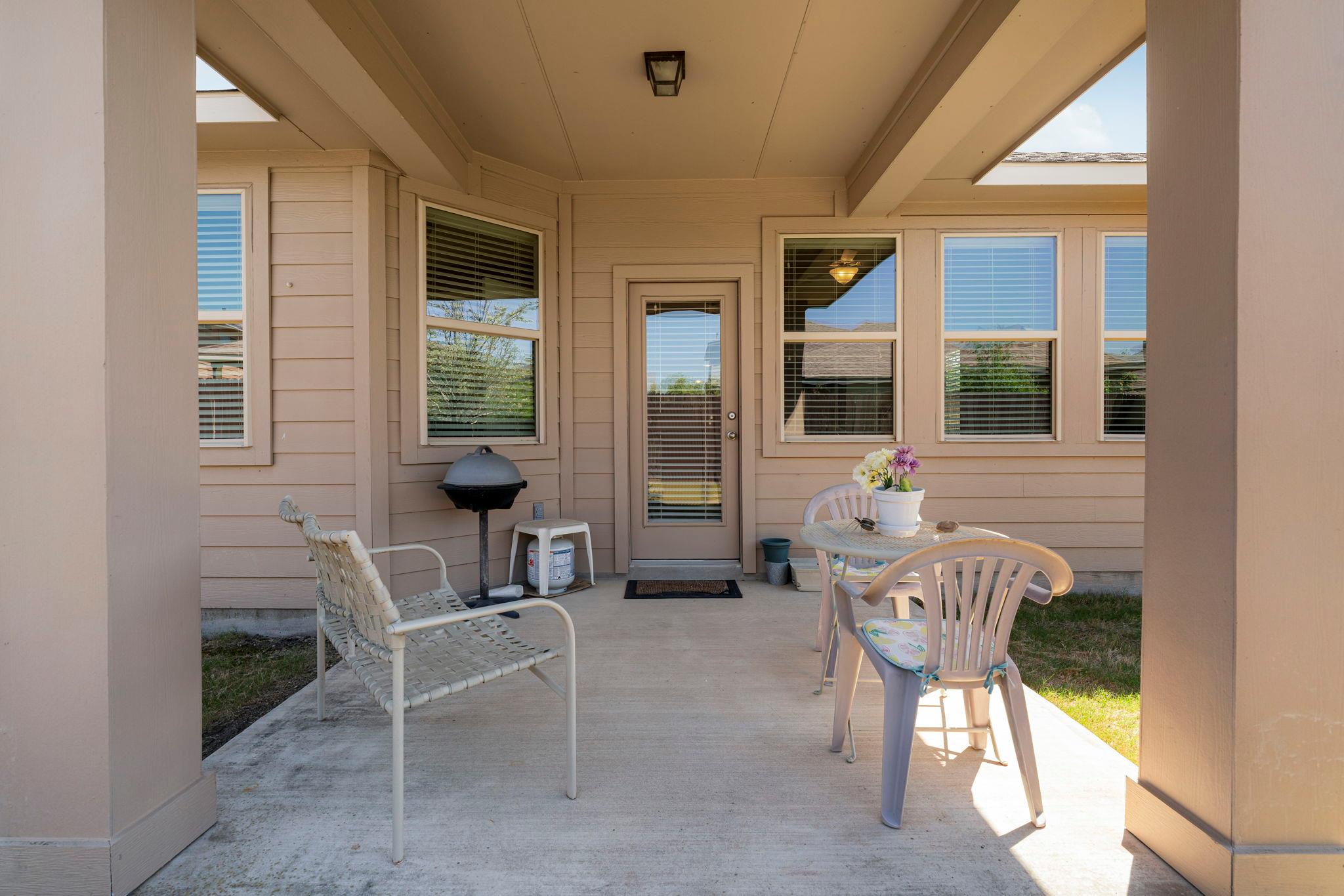 140 Brockston Dr, Buda, TX 78610