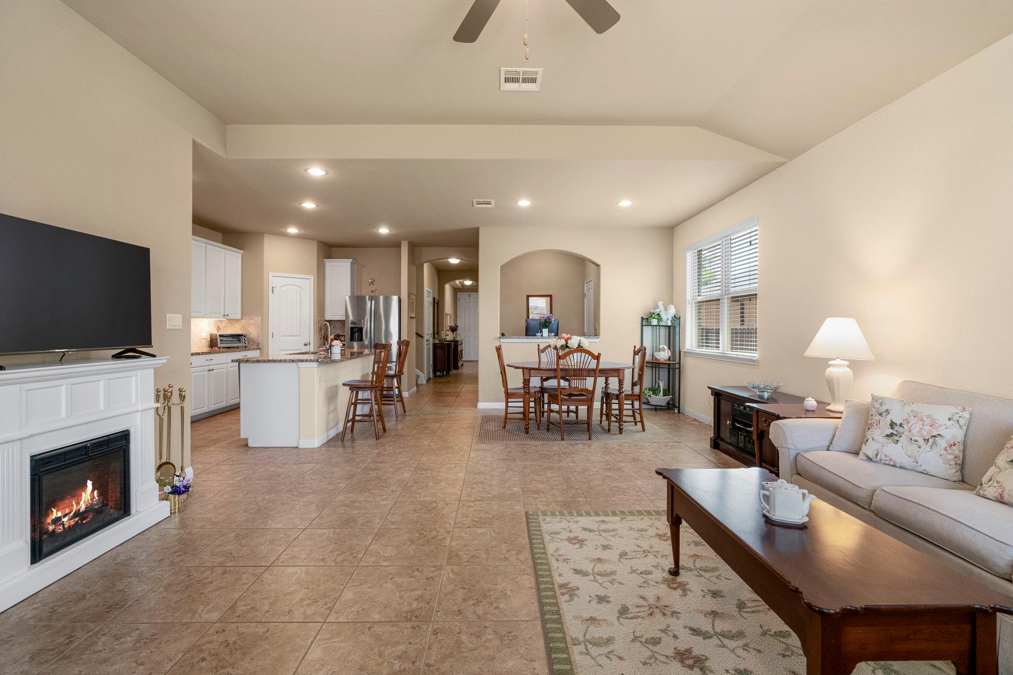 140 Brockston Dr, Buda, TX 78610