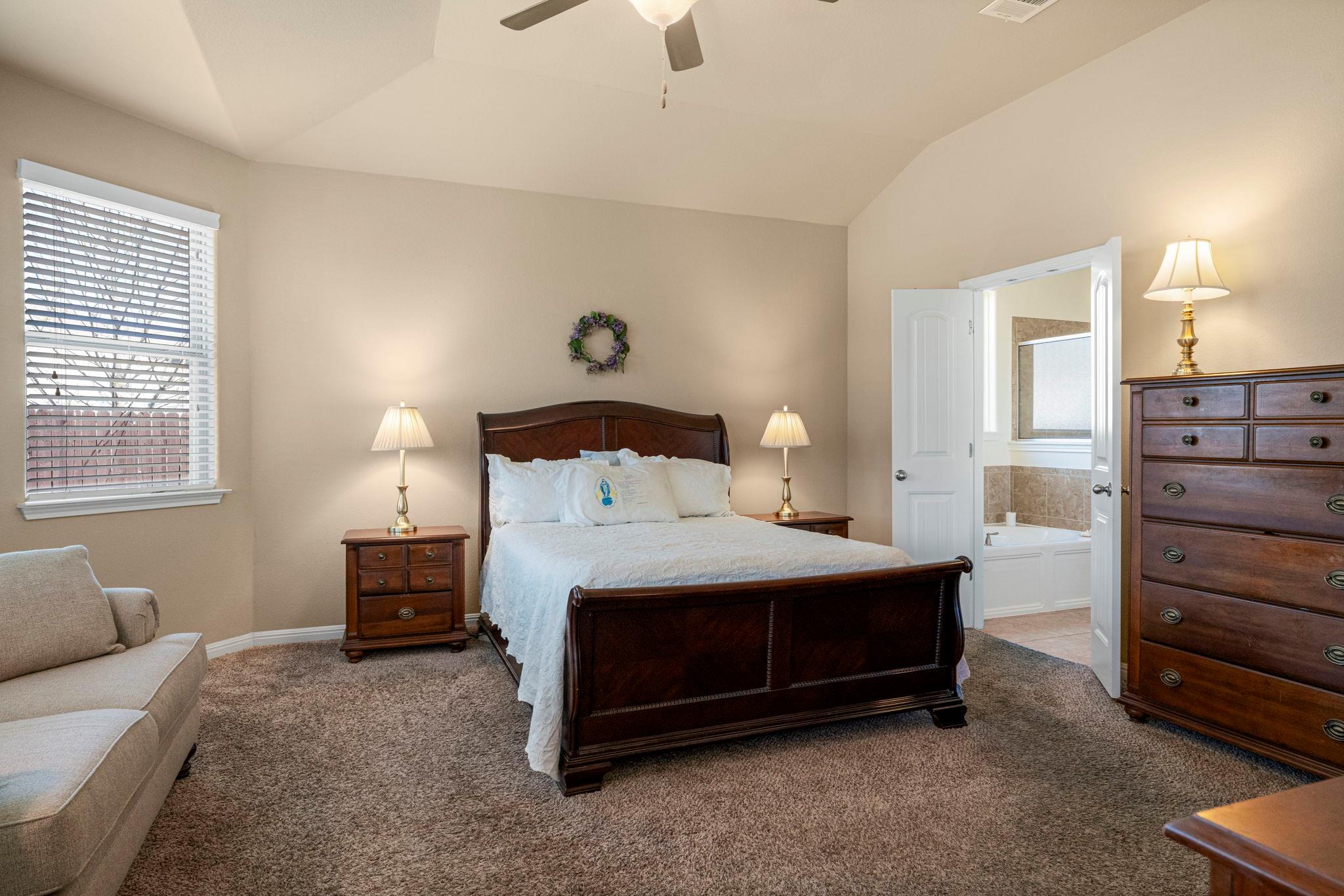 140 Brockston Dr, Buda, TX 78610