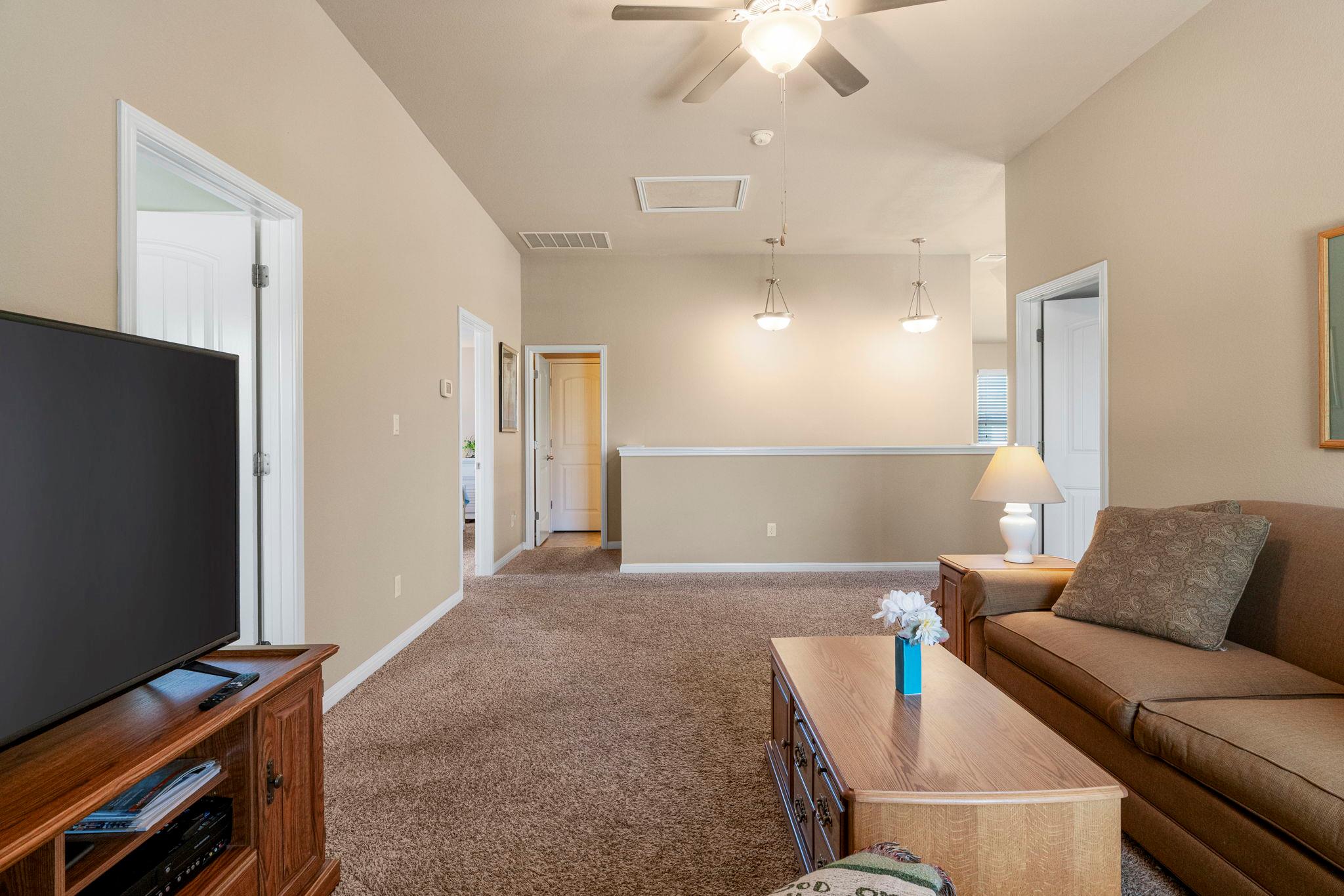 140 Brockston Dr, Buda, TX 78610