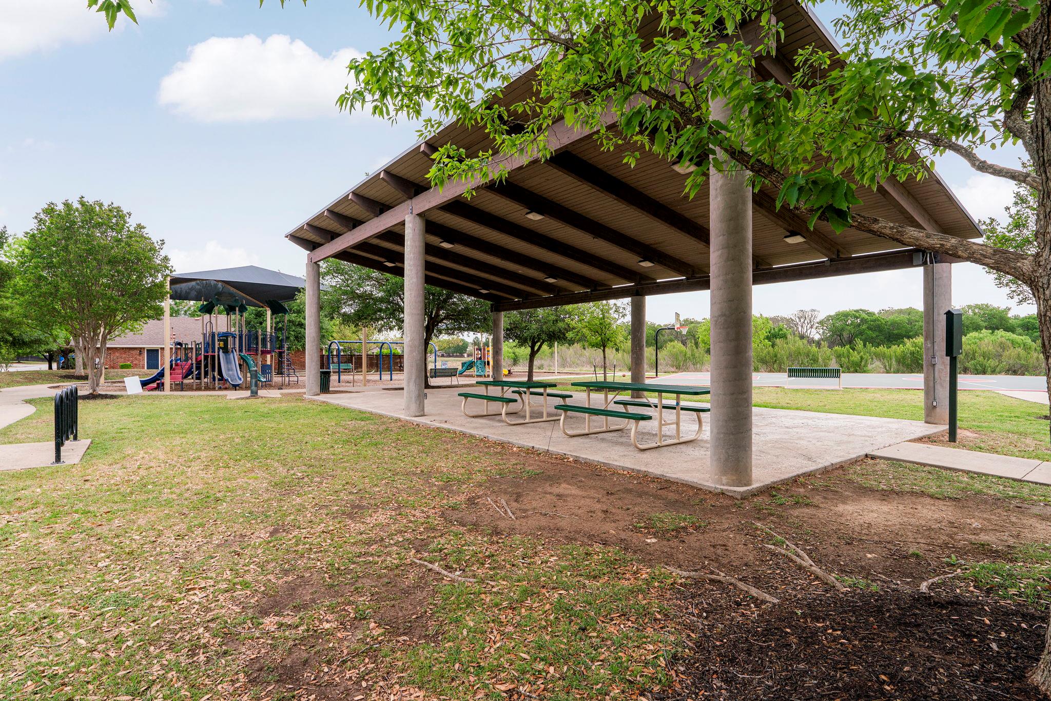 140 Brockston Dr, Buda, TX 78610