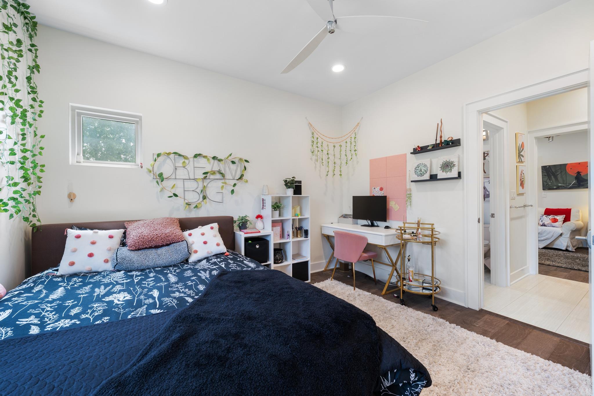 4904 Duval St # A, Austin, TX 78751