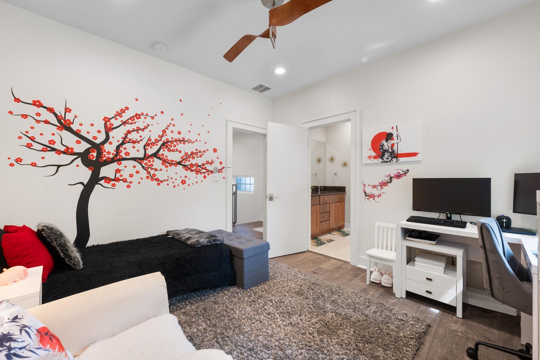 4904 Duval St # A, Austin, TX 78751